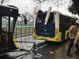 Sarıyer’de İETT otobüsleri çarpıştı: 4 yaralı
