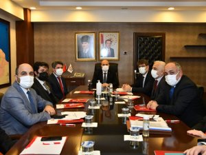 Pandemi toplantısında ‘aşı’ çağrısı