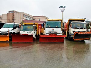 Maltepe’de ekipler karla mücadeleye hazır