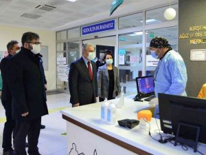 Vali Akın, “Tedavi alan her hastanın memnuniyeti önemli”