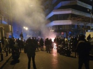 Beyrut’ta hükümet karşıtı protestocularla polis arasında çatışma