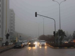 Kilis’te yoğun sis etkili oldu