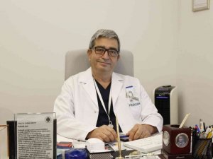 “Omicron varyantı için önlem alınmazsa, hastane sayısı da yetmeyecek”