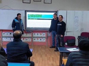Hisarcık’ta “Arı Sütü Üretimi ve Ana Arı Yetiştiriciliği” kursu