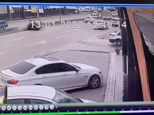 Kontrolden çıkıp karşı şeride böyle geçti...Can pazarı yaşandı