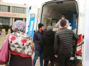 Tuşba Belediyesinden sıcak çorba ikramı