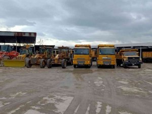 Safranbolu Belediyesi ekipleri kar yağışın karşı teyakkuzda