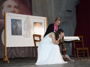 “Sadece Kadın”, Bayraklı’da sahnelenecek