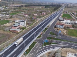 Denizli-Aydın otoyolu Akdeniz Bölgesi’ne gelen turistlerin Ege Bölgesi’ne ulaşımını kolaylaştıracak