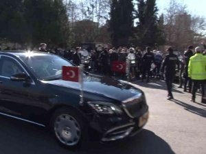 Cumhurbaşkanı Erdoğan cuma namazını İçmeler Merkez Camii’nde kıldı