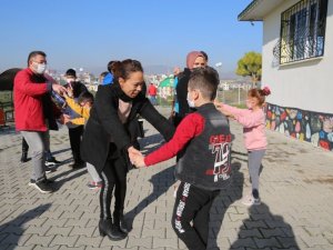 Görme engelli çocuklar, Toroslar Engelliler Akademisinde hayallerini canlandırdı