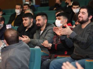 "İletişim Sohbetleri" programında usta isimler gençlerle bir araya geldi