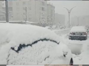Hakkari’de 109 yerleşim yolu ulaşıma kapandı