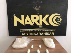 Bolvadin’de uyuşturucu operasyonunda 2 kişi gözaltına alındı