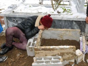 Minik Ayşenur gözyaşları ile son yolculuğuna uğurlandı