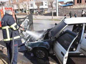 Seyir halindeki LPG’li otomobil alev aldı