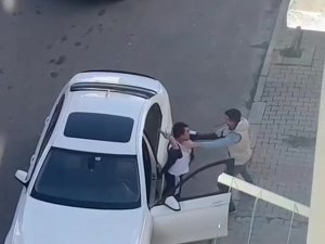 Pendik’te sokak ortasında silahlı yol verme kavgası