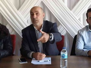 AK Parti İlçe Başkan Yardımcısı Murat Tuna, “Laf siyaseti yapıyorlar”