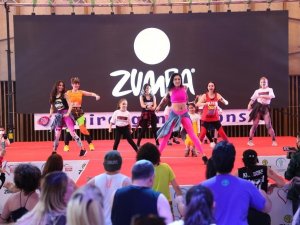 Türkiye’nin dört bir yanından gelen dans tutkunları Denizli’de buluştu