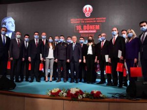 Başkan Kadir Bıyık’ın basın danışmanı siyaset ve liderlik okulundan mezun oldu