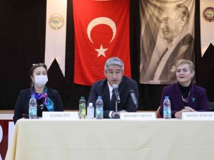 Marmaris Belediye Başkanı Oktay Kent Konseyi Kadın Meclisi toplantısına katıldı