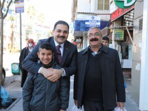 Başkan Canpolat’tan esnaf ve vatandaş gezisi