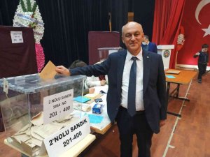 Madeni Sanatkarlar Odası’nda Dündar güven tazeledi