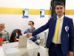 Nazilli Elektrikçiler Odası’nda Akyol güven tazeledi