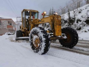 Fatsa Belediyesi kırsalda ulaşımı aksatmıyor
