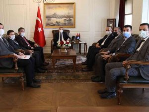 İlçelerin sorunları toplantıda görüşüldü