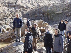 DSİ heyeti, Sarıçay Barajı’nda incelemelerde bulundu