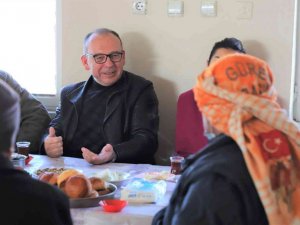 Başkan Akın mahallelerin sorunlarını yerinde tespit ediyor