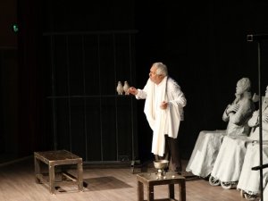 “Adalet, Sizsiniz” oyunu Bodrum’da sahne aldı