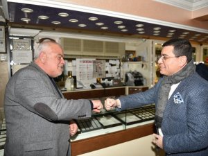 Başkan Tütüncü, Kumluca esnafı ile buluştu