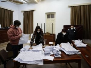 KKTC’de oy sayım işlemi başladı