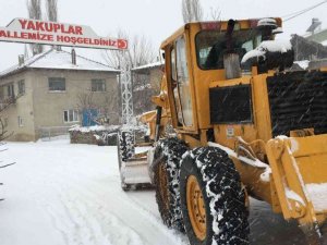 Başkan Bilal Demirci: "Yol açma ve tuzlama çalışmaları 24 saat devam ediyor"