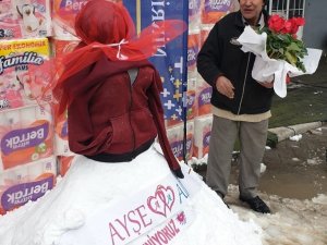 Muradına kardan gelinle erdi