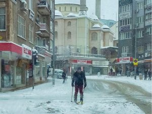 Kar sanata dönüştü