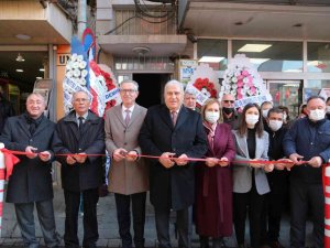 Başkan Atay’dan tek kurdele ile iki merkez