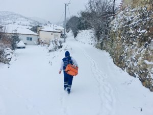 Büyükşehir kar kış dinlemedi, vatandaşın ayağına gitti