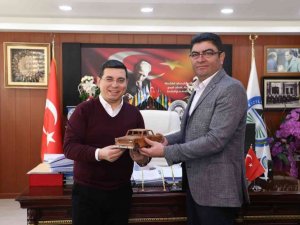 Başkan Tütüncü, Bucak Kızılkaya’da ilçe sakinleriyle buluştu