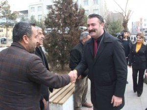 AK Partili Yağmur, esnafların sorunlarını dinledi