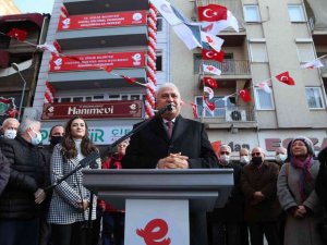 Efeler Belediyesi’nin yeni açtığı Danışmanlık Merkezi’ne yoğun ilgi