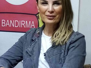 Sanatçı Kodal, Bandırma için şarkı yazma sözü verdi