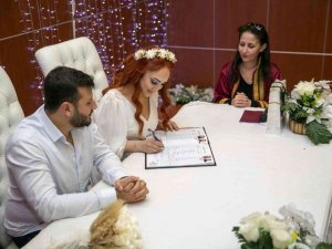 Mersin’de nikah solanlarında 02.02.2022 yoğunluğu