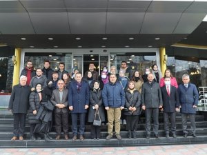 Başkan Osman Nuri Ekim öğrencilerle buluştu