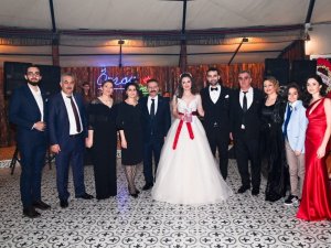 Vali Aksoy nikah şahidi oldu, mutluluklar diledi