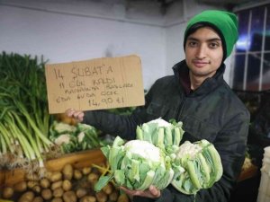 Manavdan 14 Şubat Sevgililer Günü’ne özel karnabahar indirimi