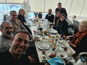 Genç mühendisler kahvaltıda buluştu