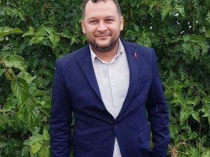 Saadet Partili başkan ve yönetimi görevden alındı